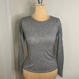 Old Navy Heather Gray Long Sleeve Tee